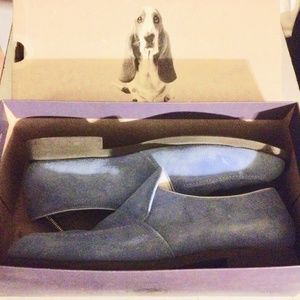 Hush Puppies (Blue Suede Shoes)